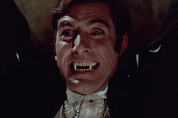 Santo in the Treasure of Dracula